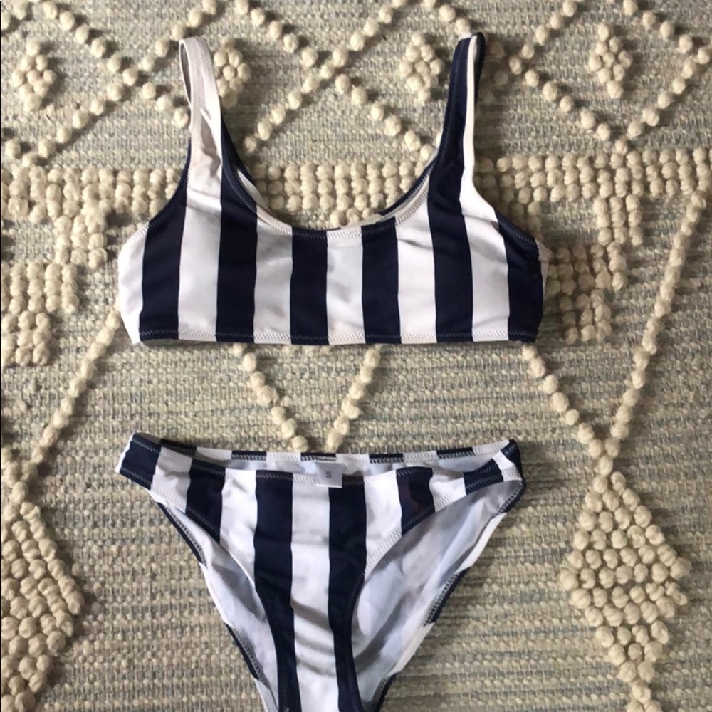 Navy/white strip bikini
